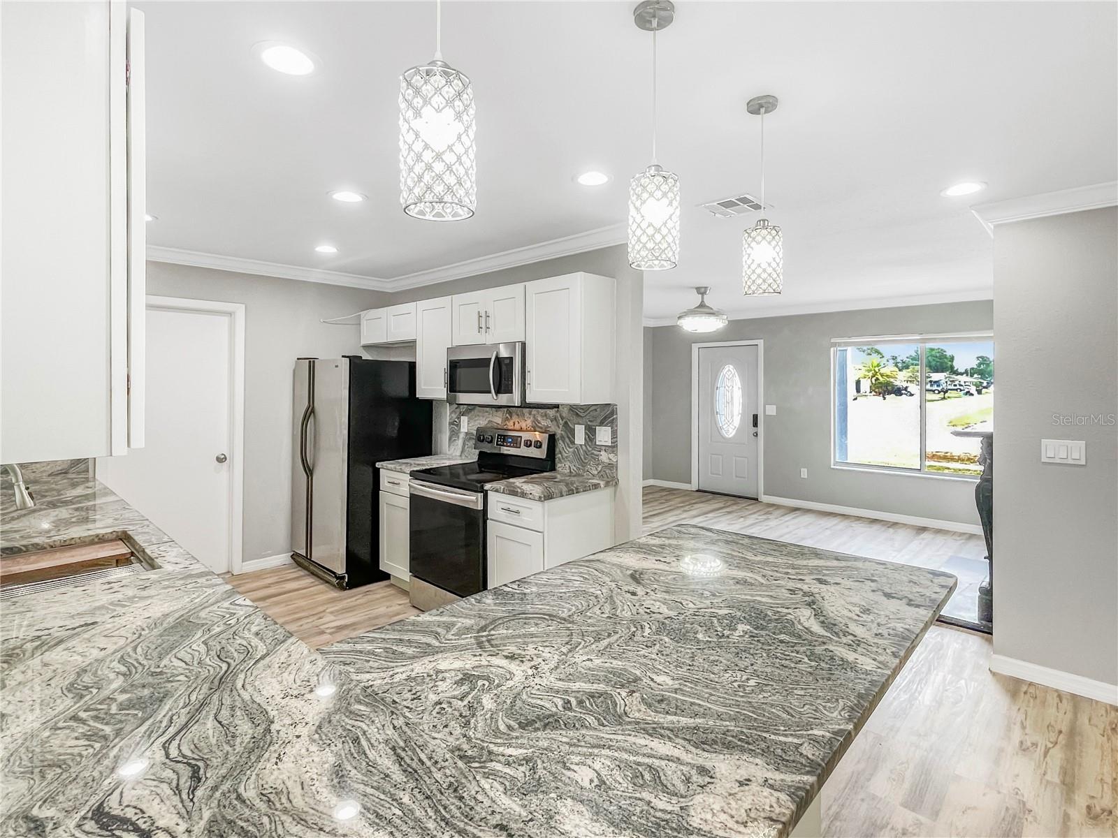 Image 8 of 25 For 3342 Avanti Circle