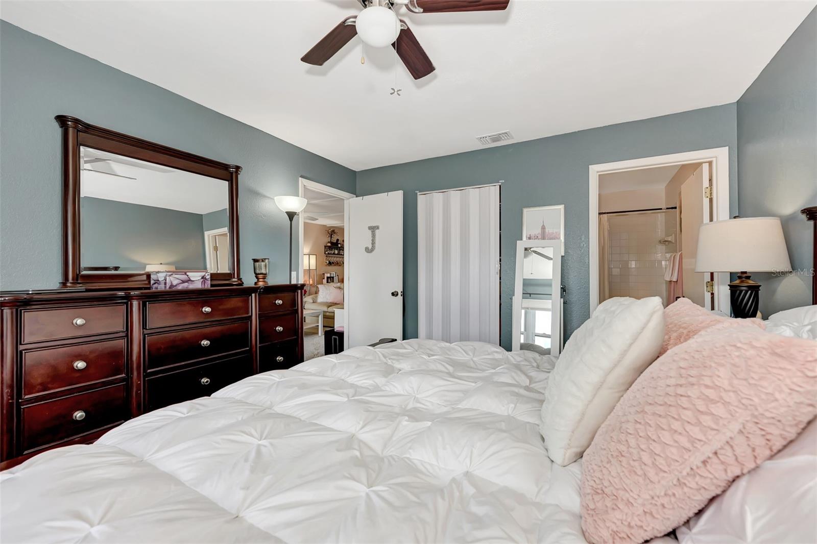 Image 17 of 45 For 25100 Sandhill Boulevard F-203