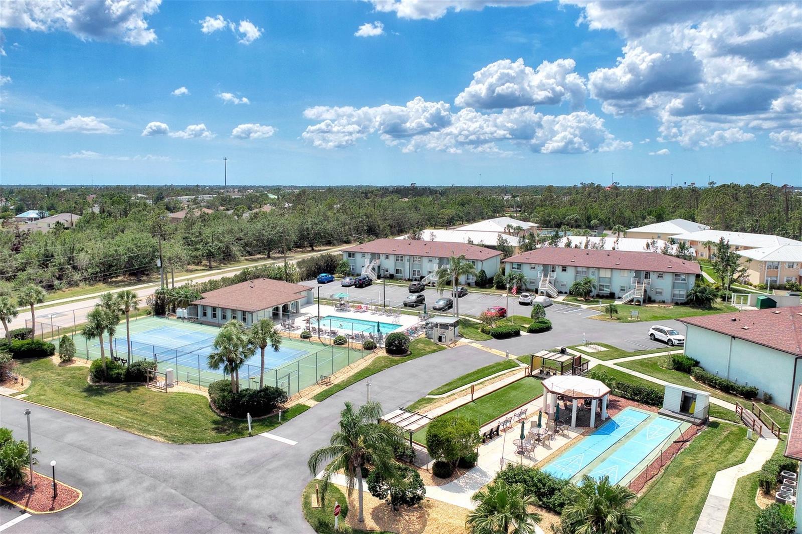 Image 32 of 45 For 25100 Sandhill Boulevard F-203