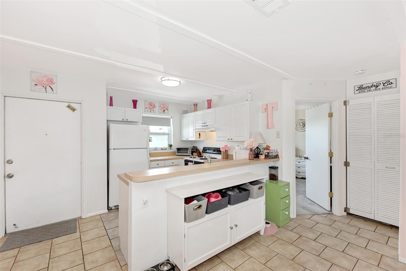 Image 6 of 45 For 25100 Sandhill Boulevard F-203
