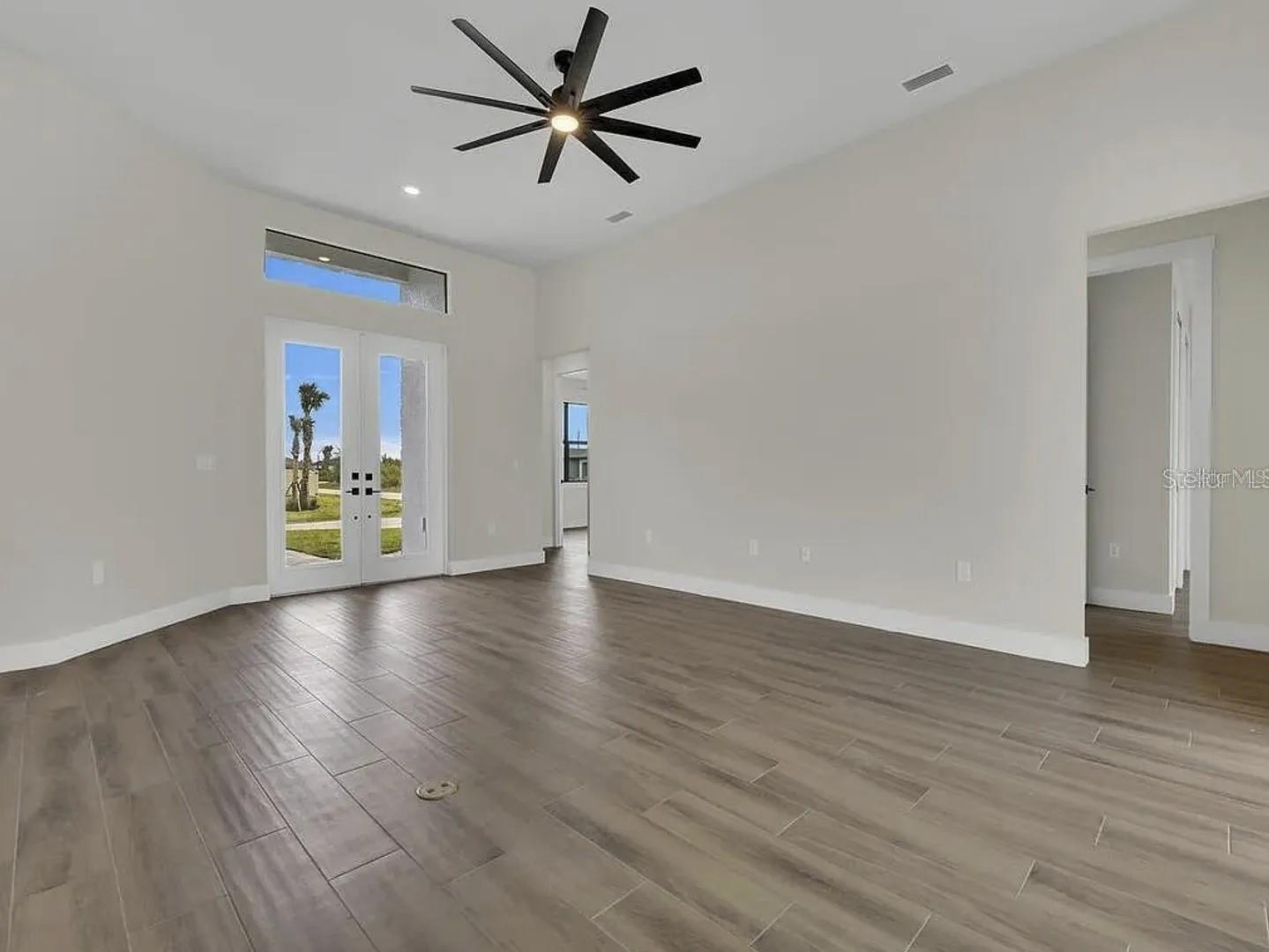 Image 5 of 26 For 13575 Abutilon Lane