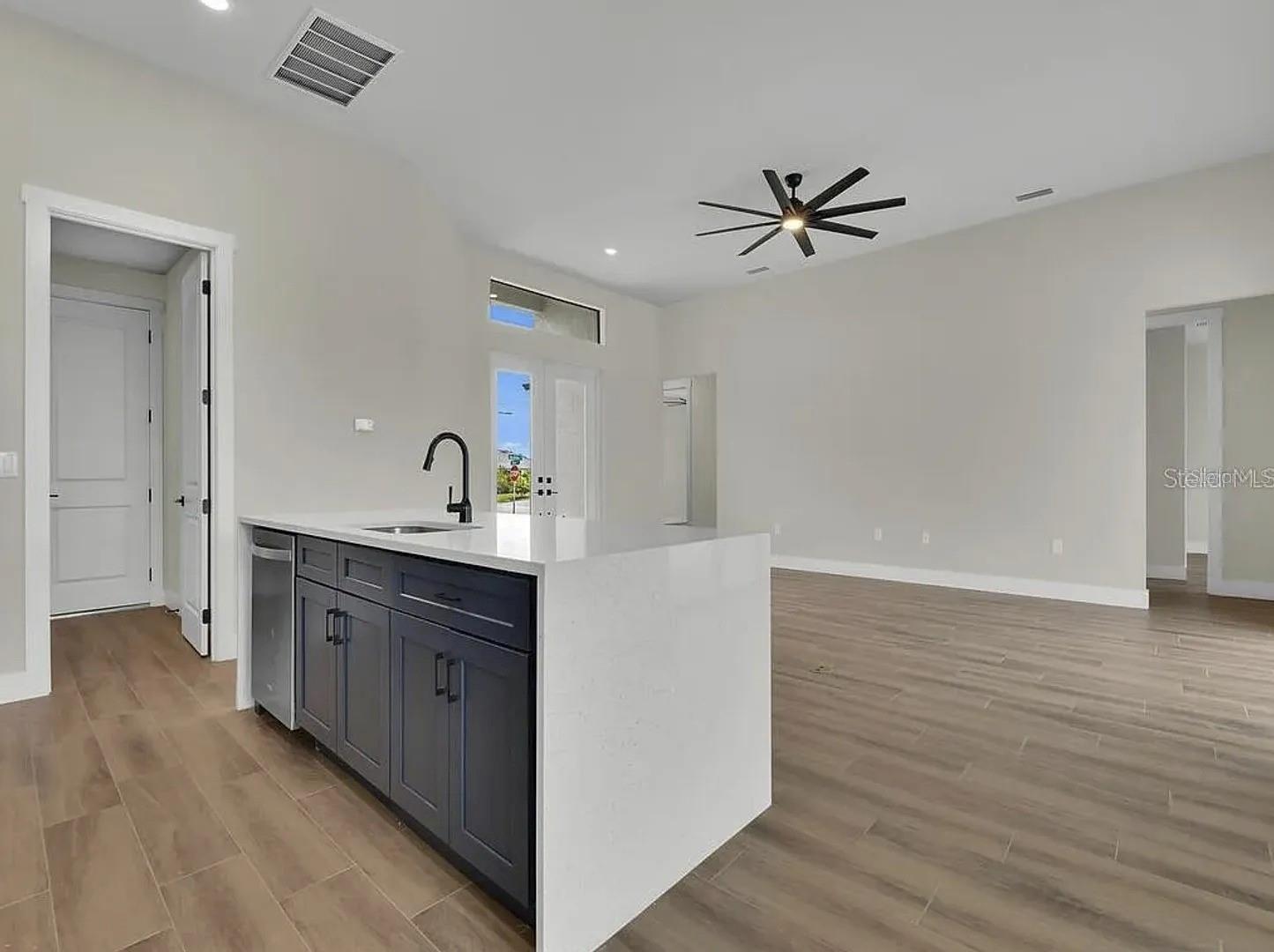 Image 6 of 26 For 13575 Abutilon Lane