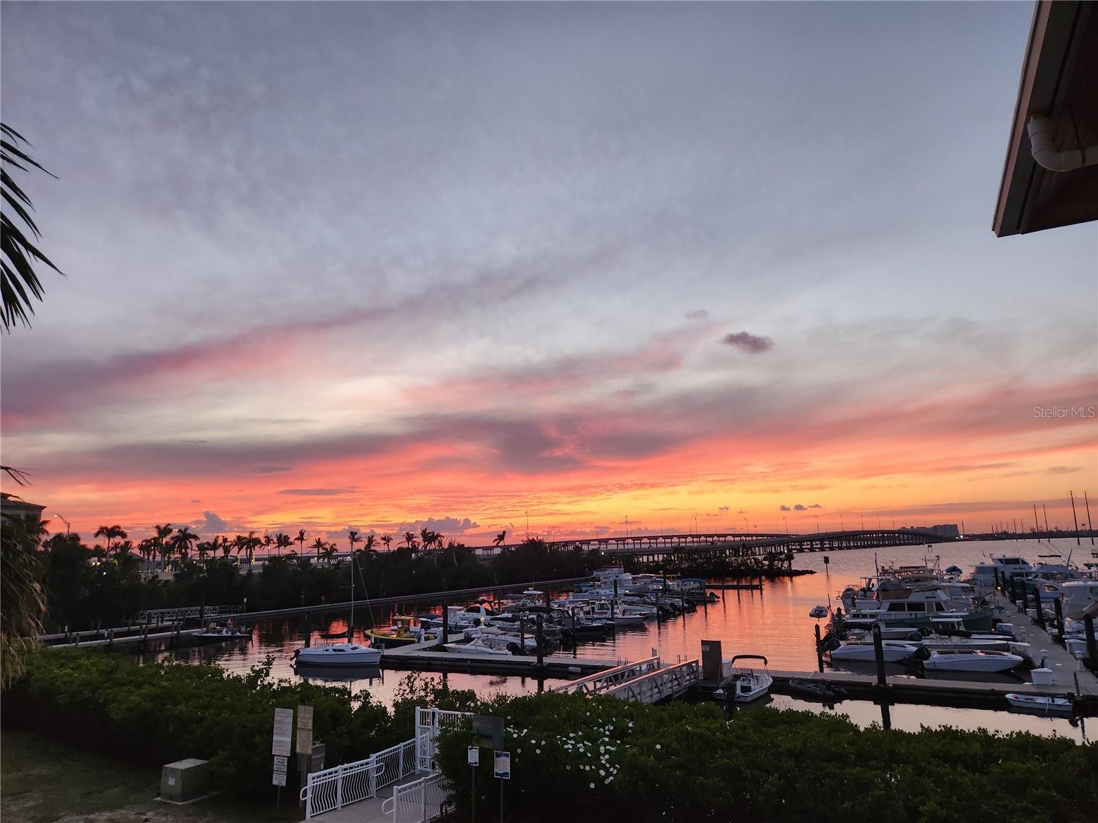 Image 28 of 30 For 200 Harbor Walk Drive 251