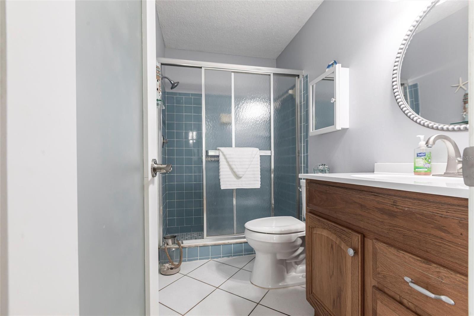 Image 11 of 30 For 6070 80th Street N 215