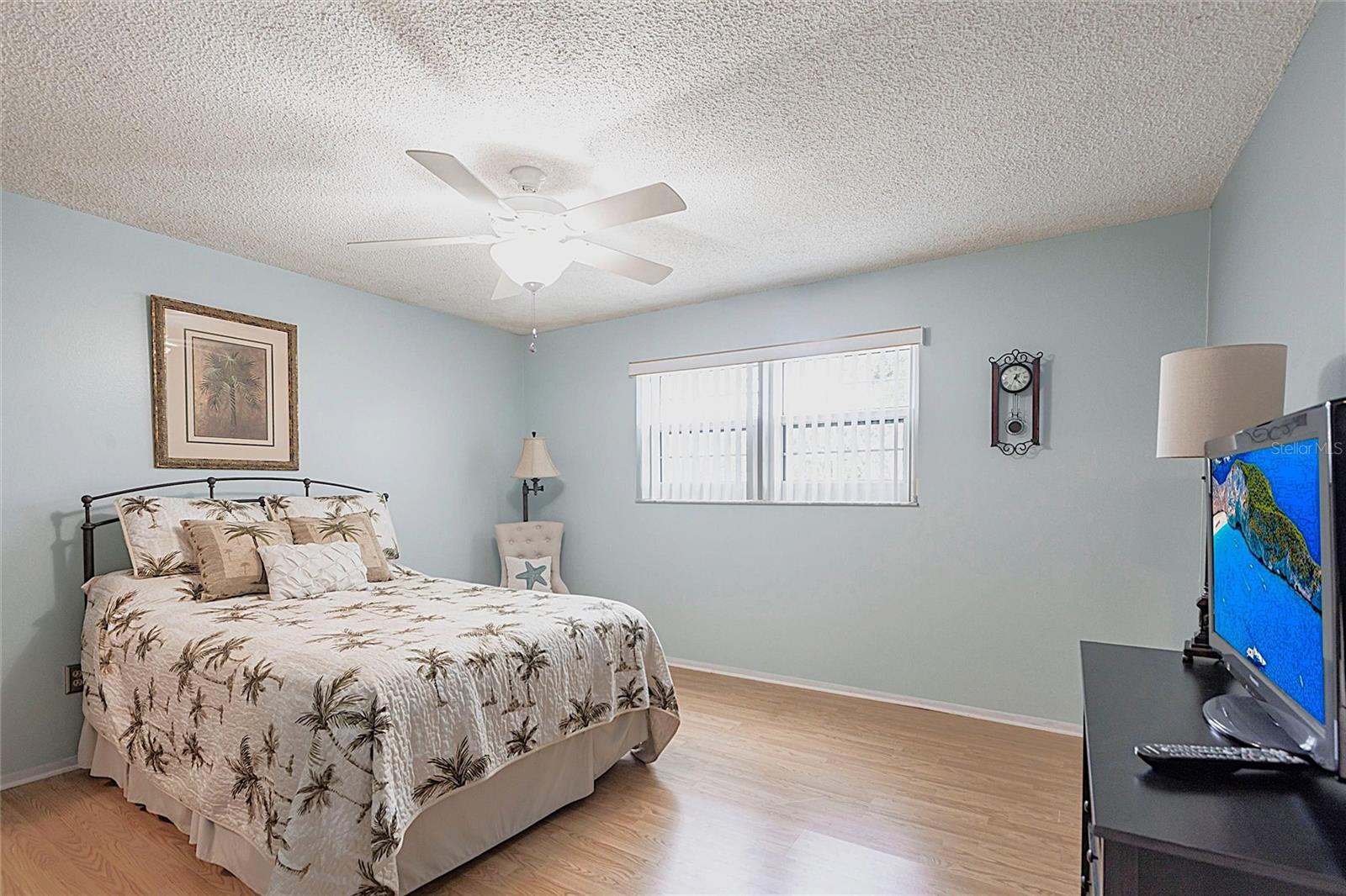 Image 13 of 30 For 6070 80th Street N 215