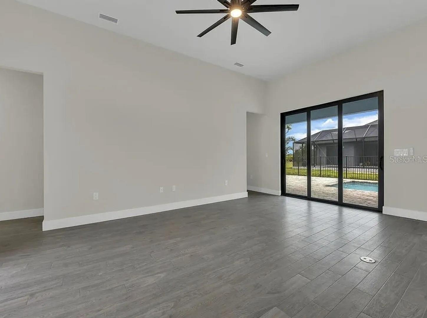 Image 12 of 28 For 9307 Cyclamen Street