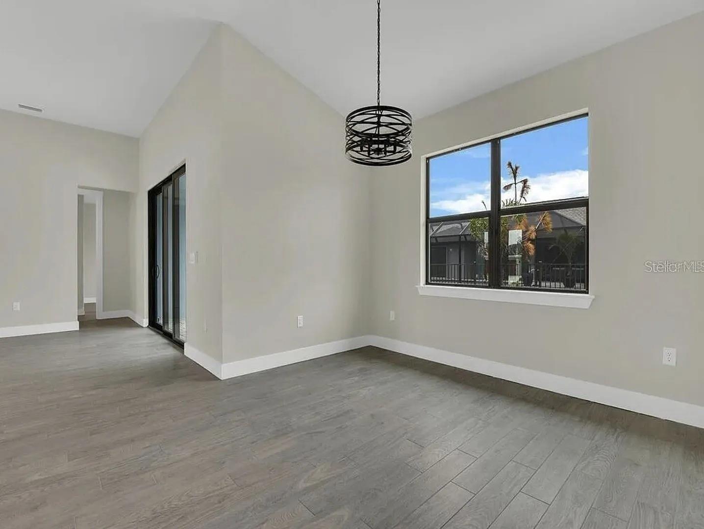 Image 13 of 28 For 9307 Cyclamen Street
