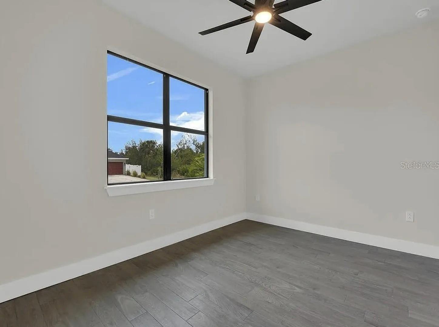 Image 20 of 28 For 9307 Cyclamen Street