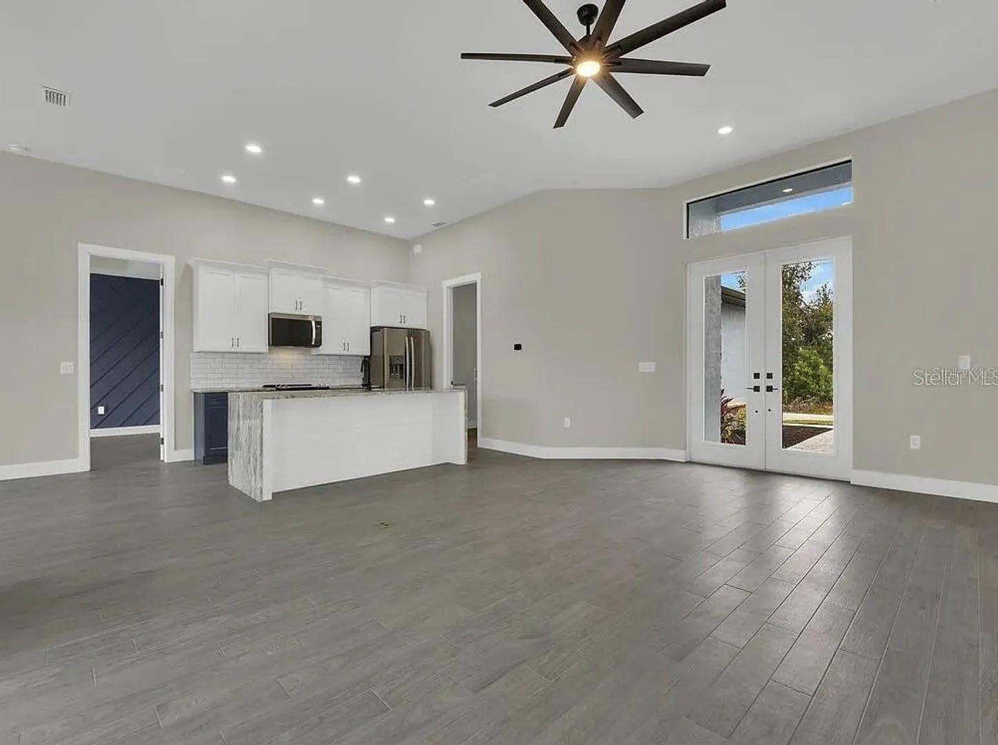 Image 7 of 28 For 9307 Cyclamen Street