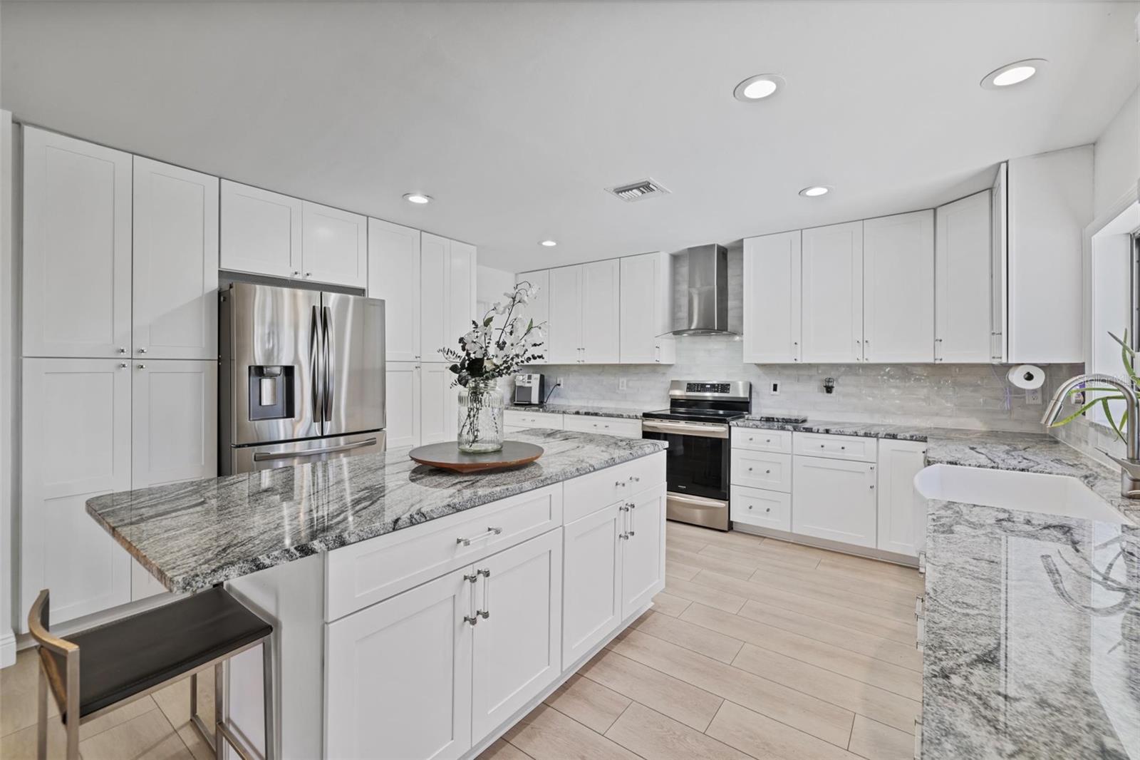Image 11 of 59 For 17304 Vagabond Circle