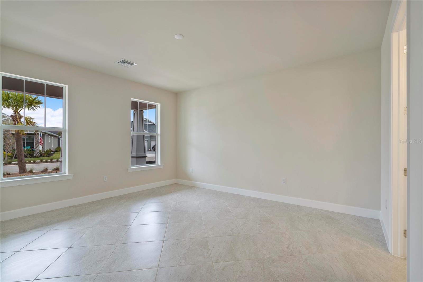 Image 4 of 48 For 17017 Pine Lily Lane