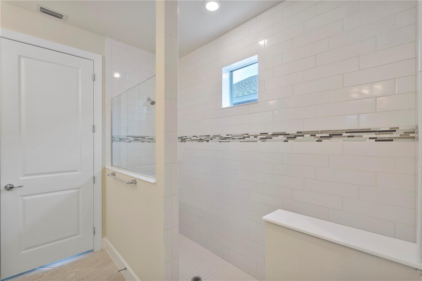 Image 9 of 48 For 17017 Pine Lily Lane