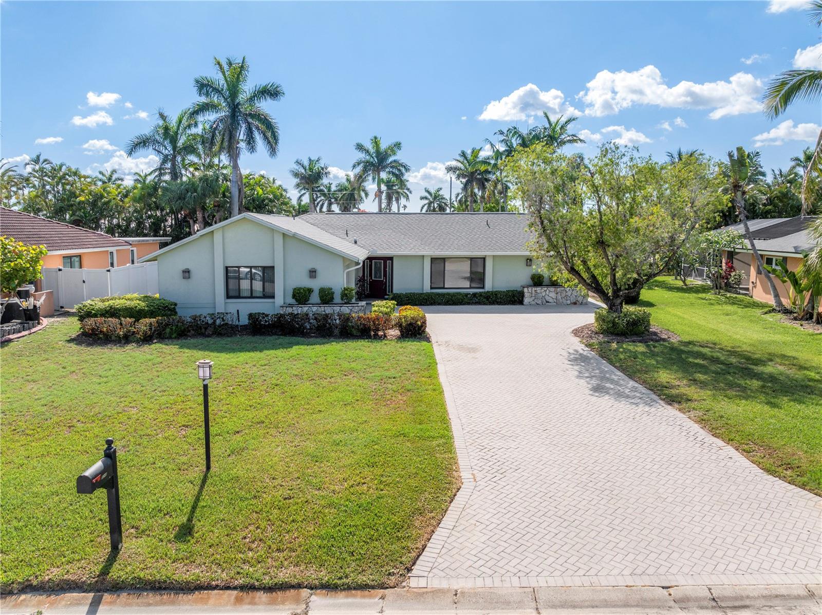 Details for 5240 Fairfield Drive, FORT MYERS, FL 33919