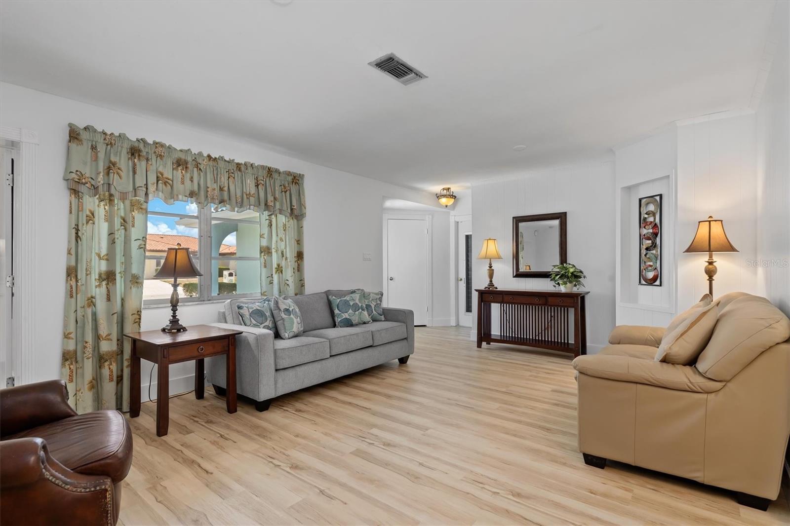 Image 3 of 44 For 732 Santa Margerita Lane