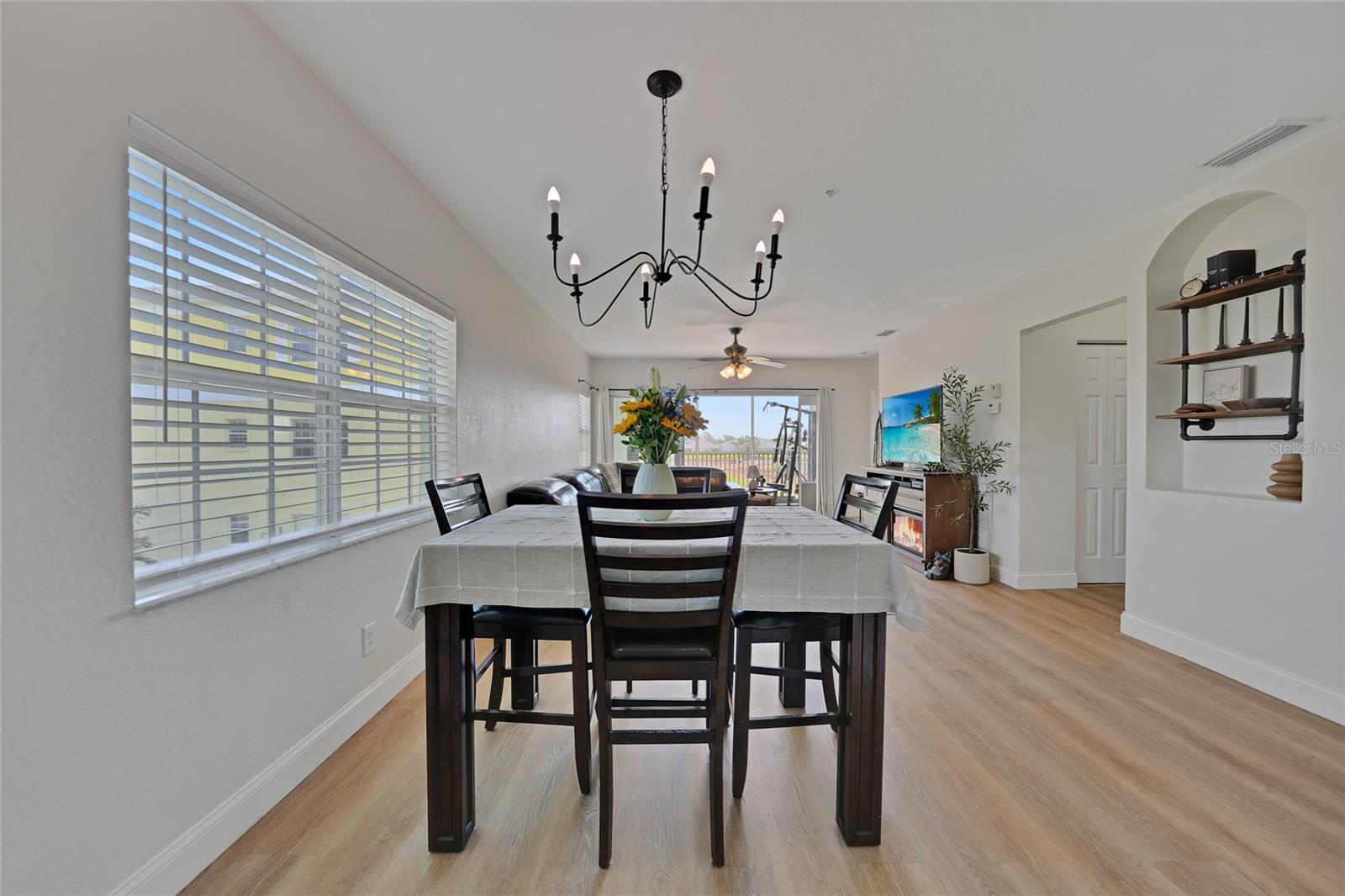Image 14 of 42 For 2160 Heron Lake Drive 201