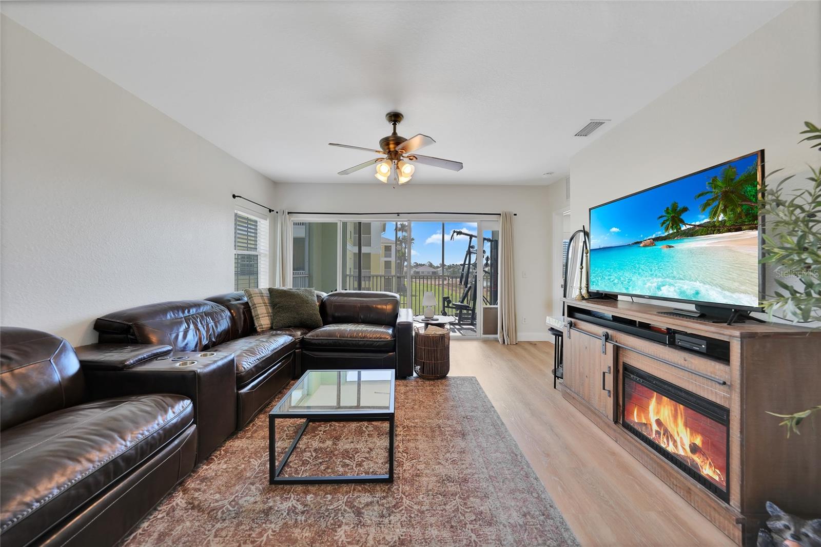 Image 16 of 42 For 2160 Heron Lake Drive 201
