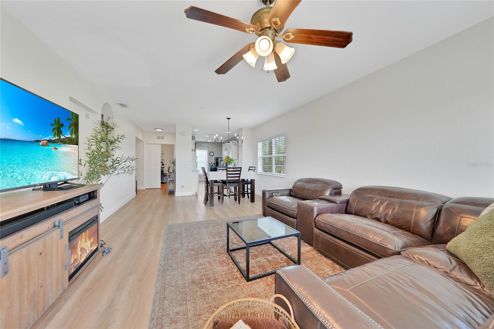 Image 17 of 42 For 2160 Heron Lake Drive 201
