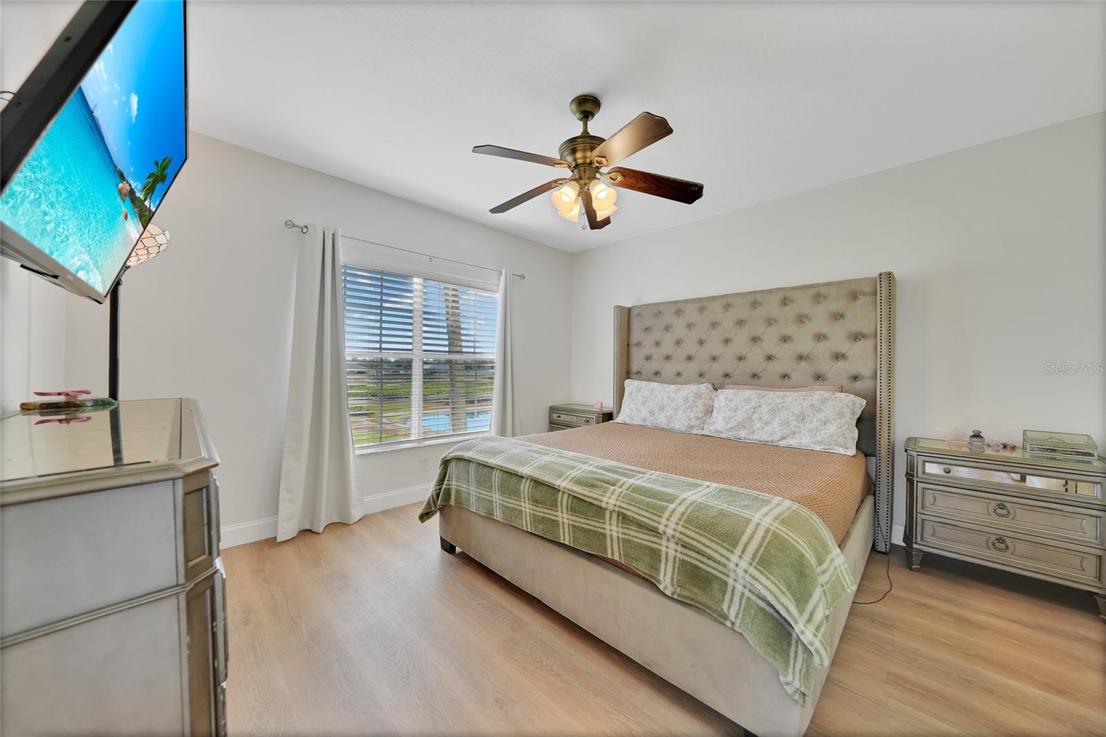 Image 19 of 42 For 2160 Heron Lake Drive 201