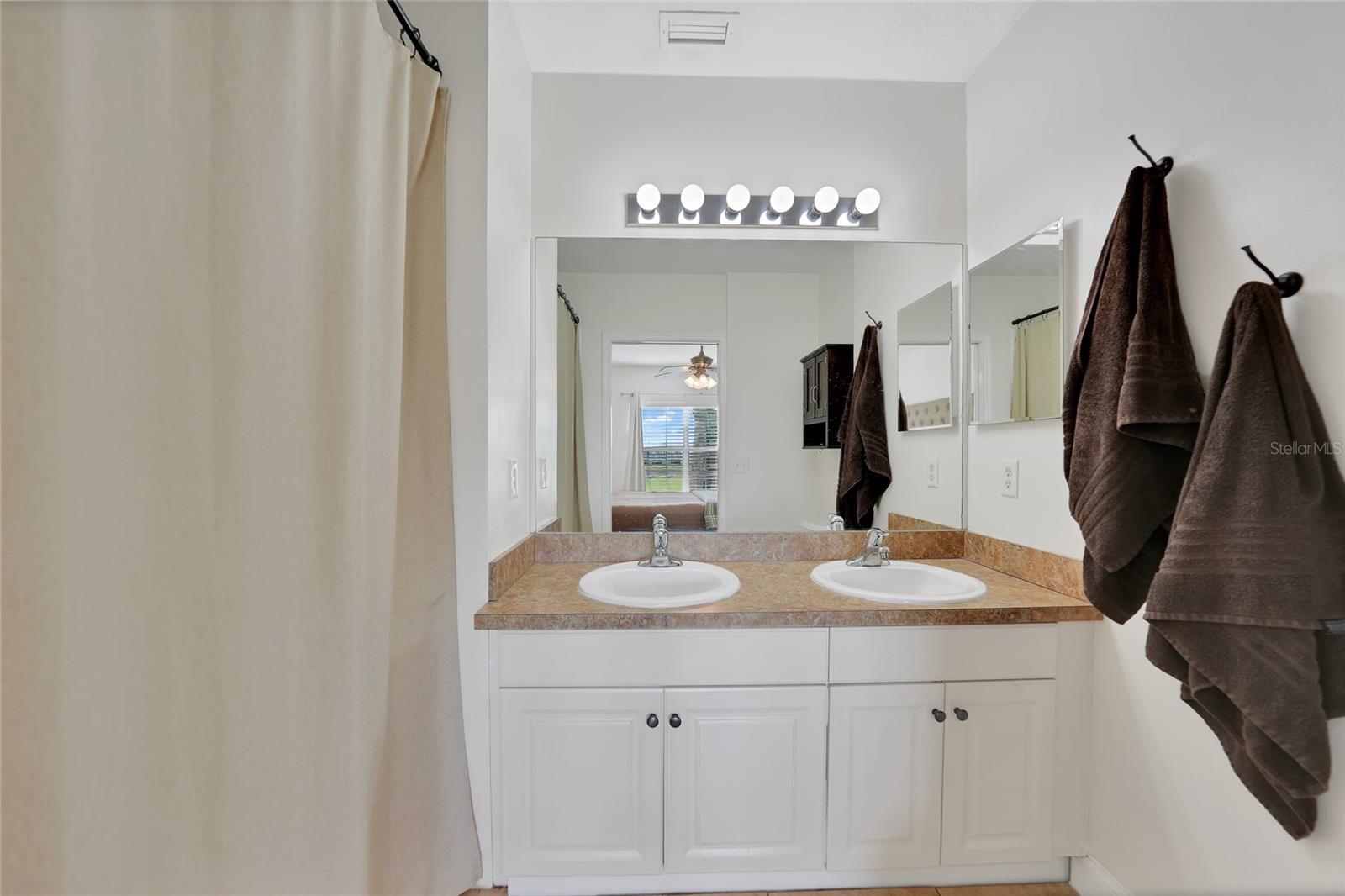 Image 23 of 42 For 2160 Heron Lake Drive 201