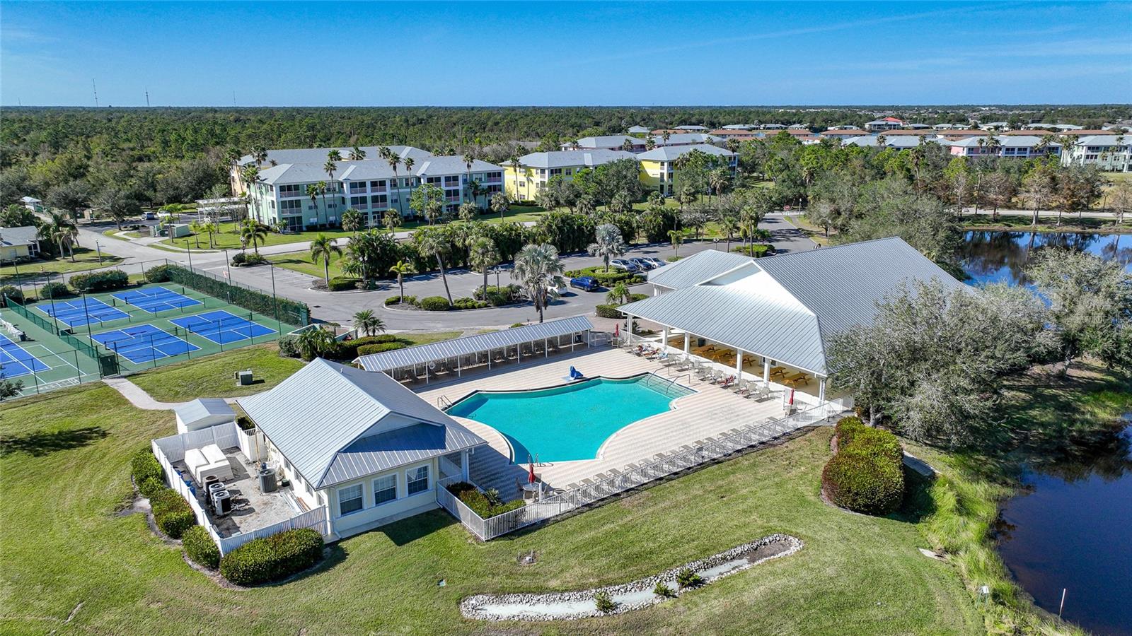 Image 37 of 42 For 2160 Heron Lake Drive 201