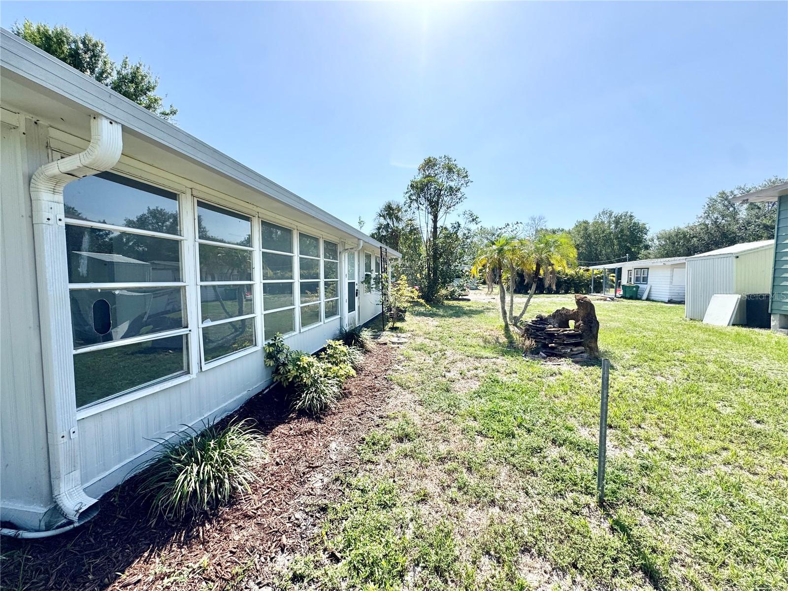 Image 2 of 30 For 162 Sapodilla Street