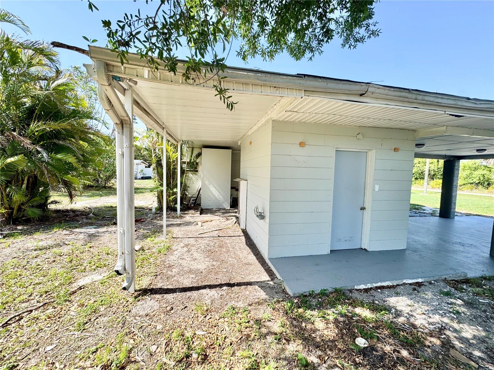 Image 24 of 30 For 162 Sapodilla Street