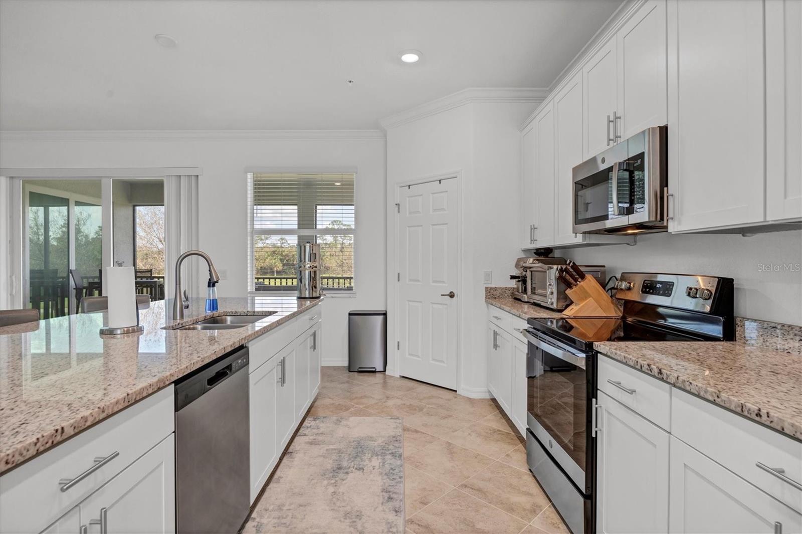 Image 13 of 67 For 14640 Sycamore Court 2822