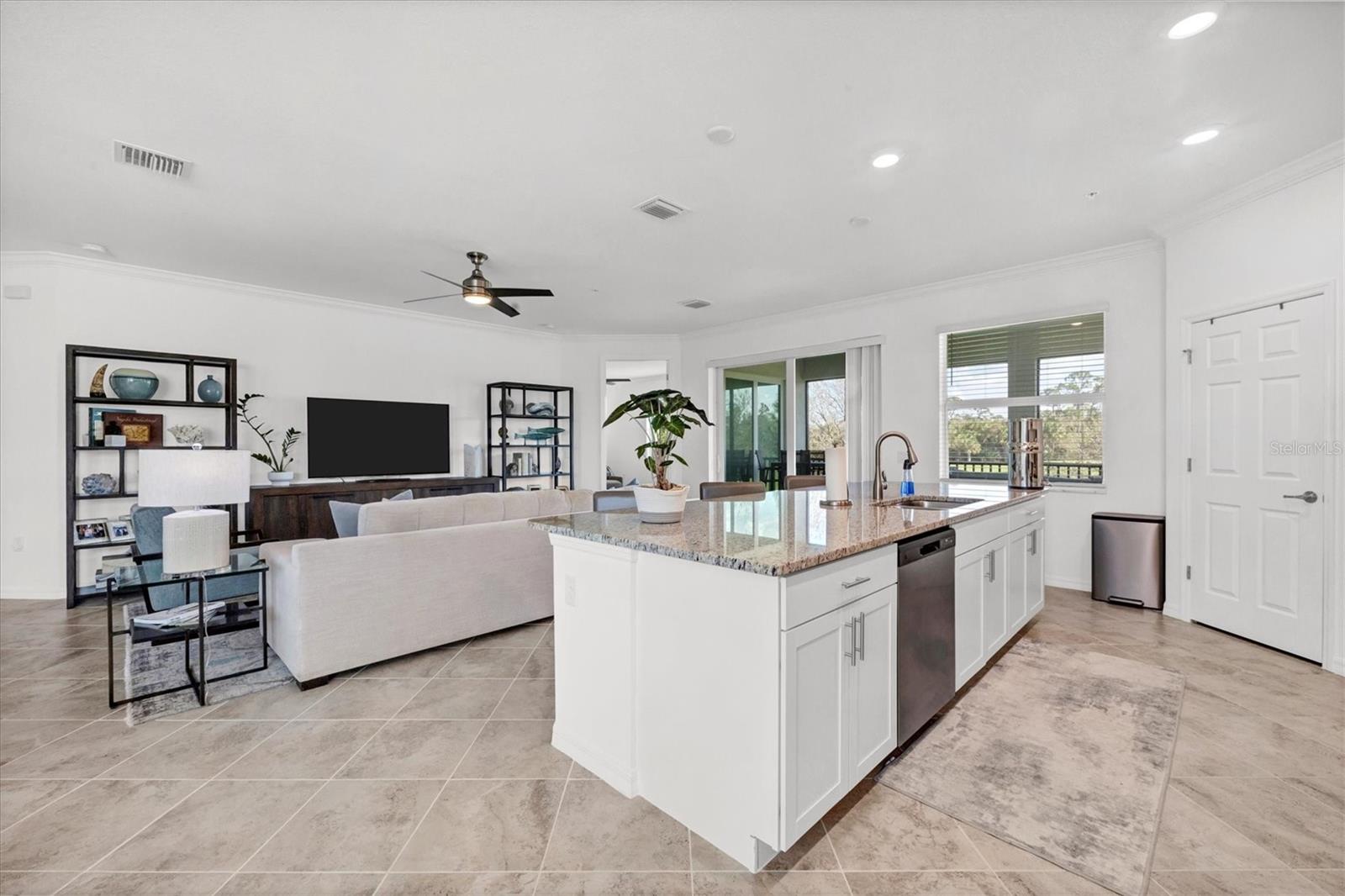 Image 14 of 67 For 14640 Sycamore Court 2822