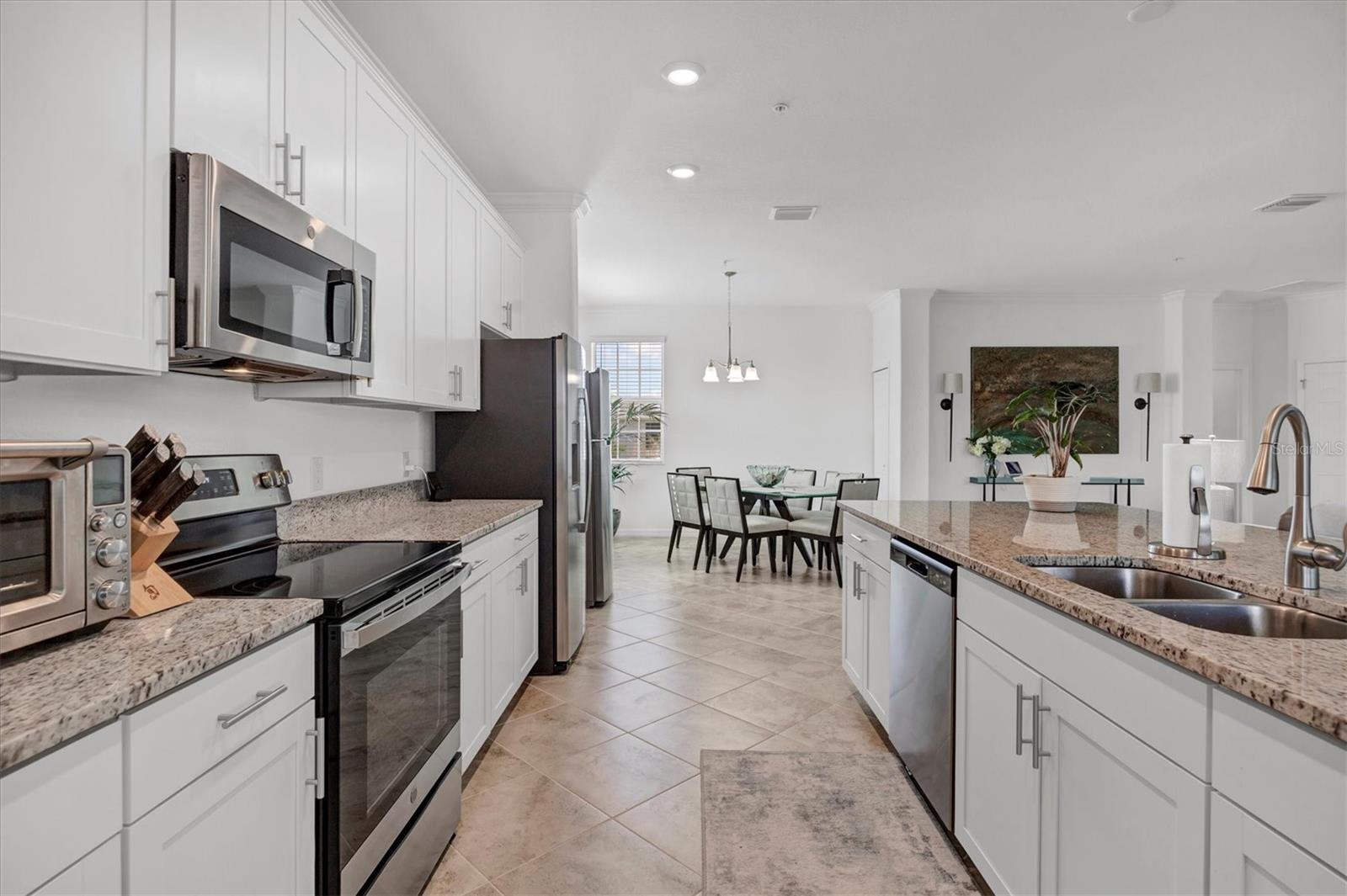 Image 15 of 67 For 14640 Sycamore Court 2822
