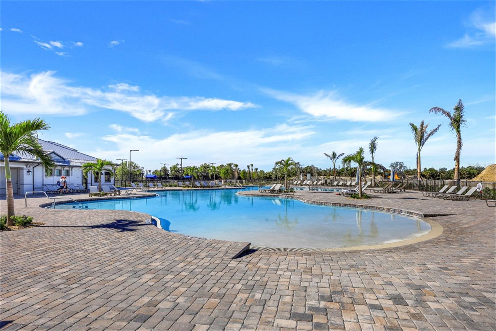 Image 50 of 67 For 14640 Sycamore Court 2822