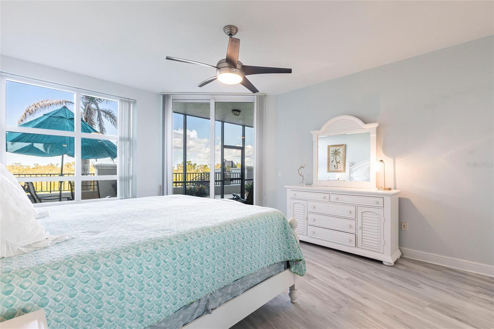 Image 21 of 68 For 3329 Sunset Key Circle 107
