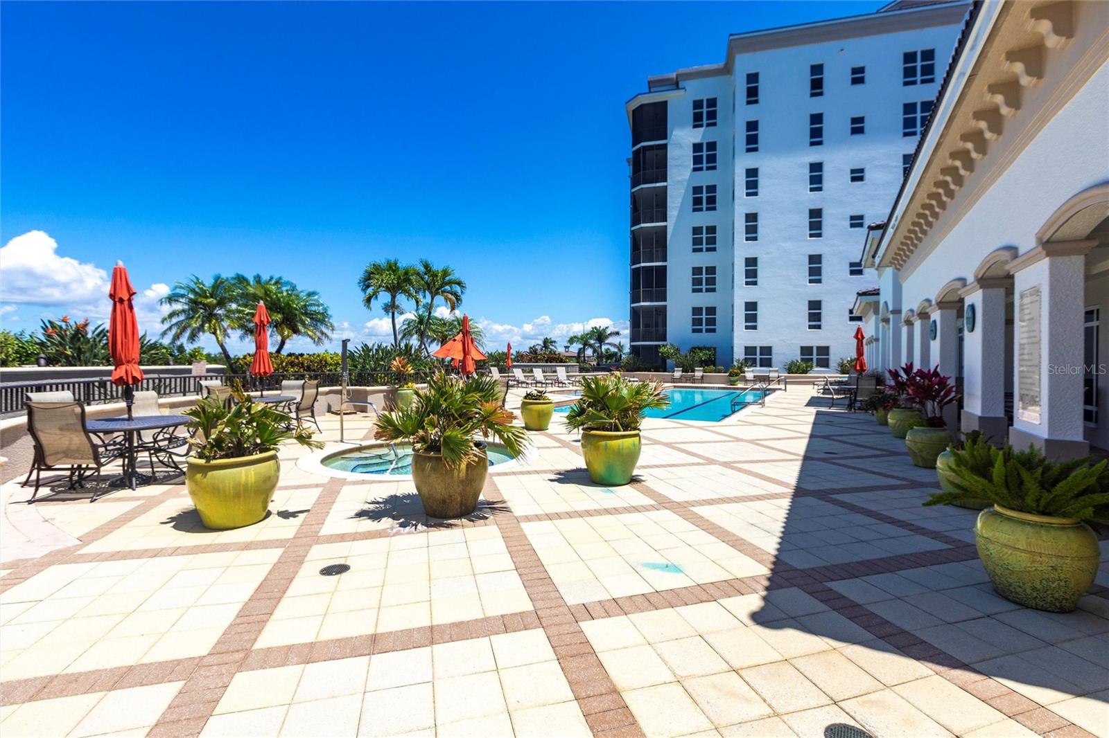 Image 41 of 68 For 3329 Sunset Key Circle 107