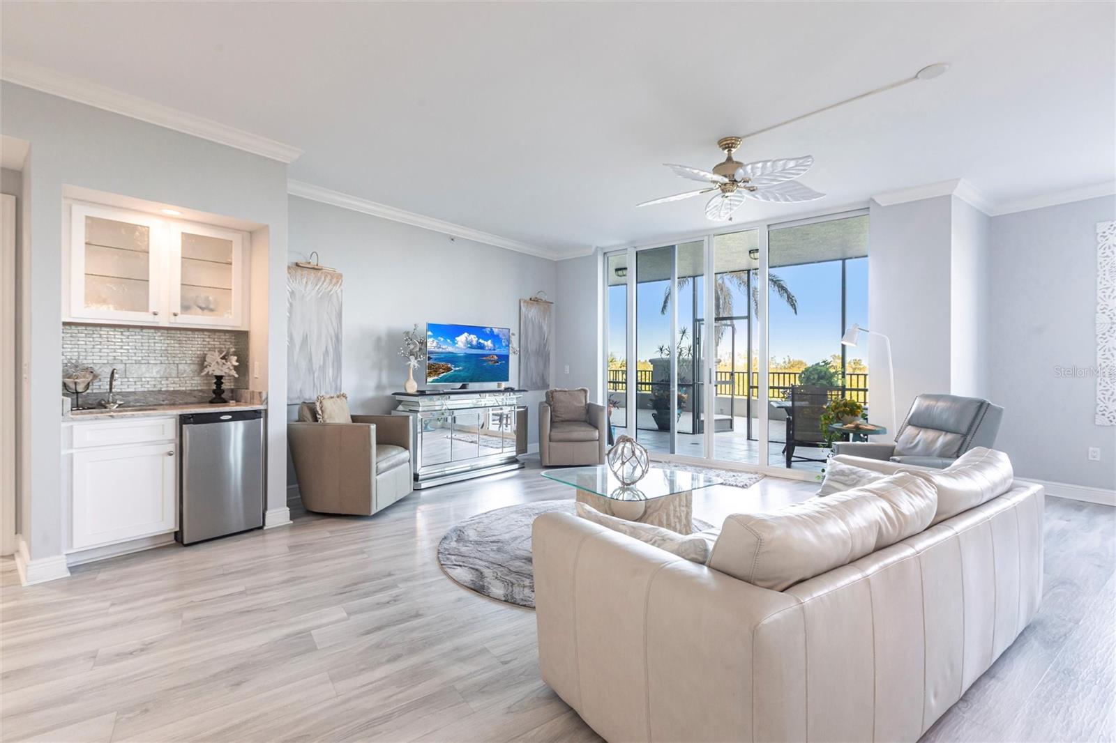 Image 5 of 68 For 3329 Sunset Key Circle 107