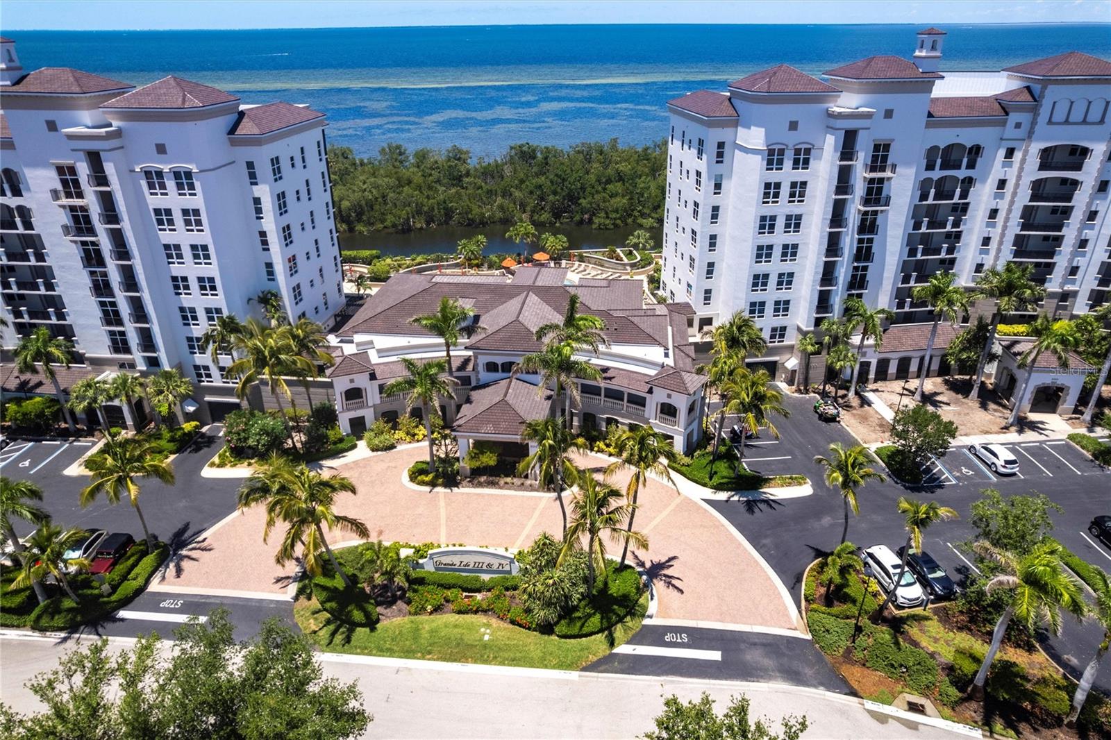 Image 60 of 68 For 3329 Sunset Key Circle 107