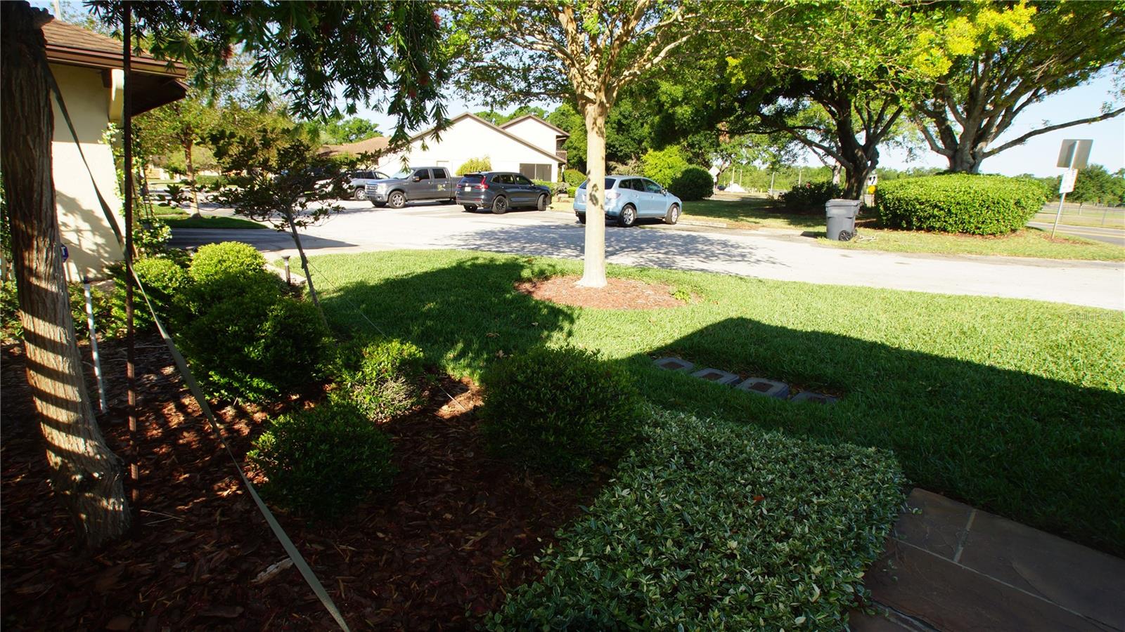 Image 4 of 44 For 925 Fenton Lane 11