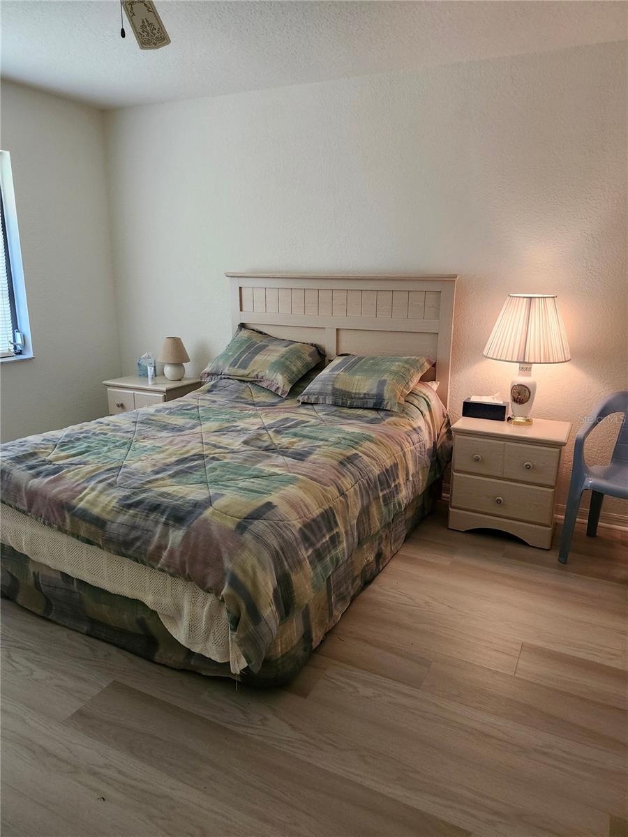Image 11 of 13 For 1287 Aken Street
