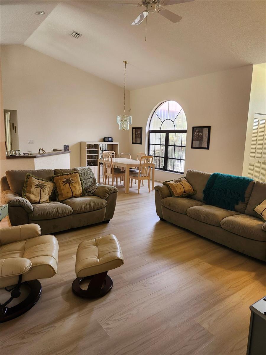 Image 3 of 13 For 1287 Aken Street
