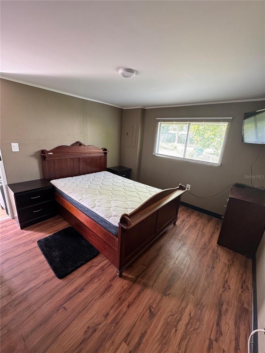 Image 7 of 12 For 15482 Mapletree Drive