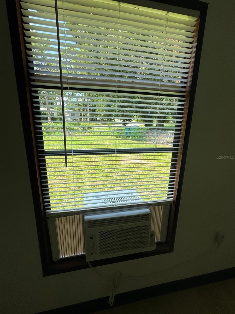 Image 8 of 12 For 15482 Mapletree Drive