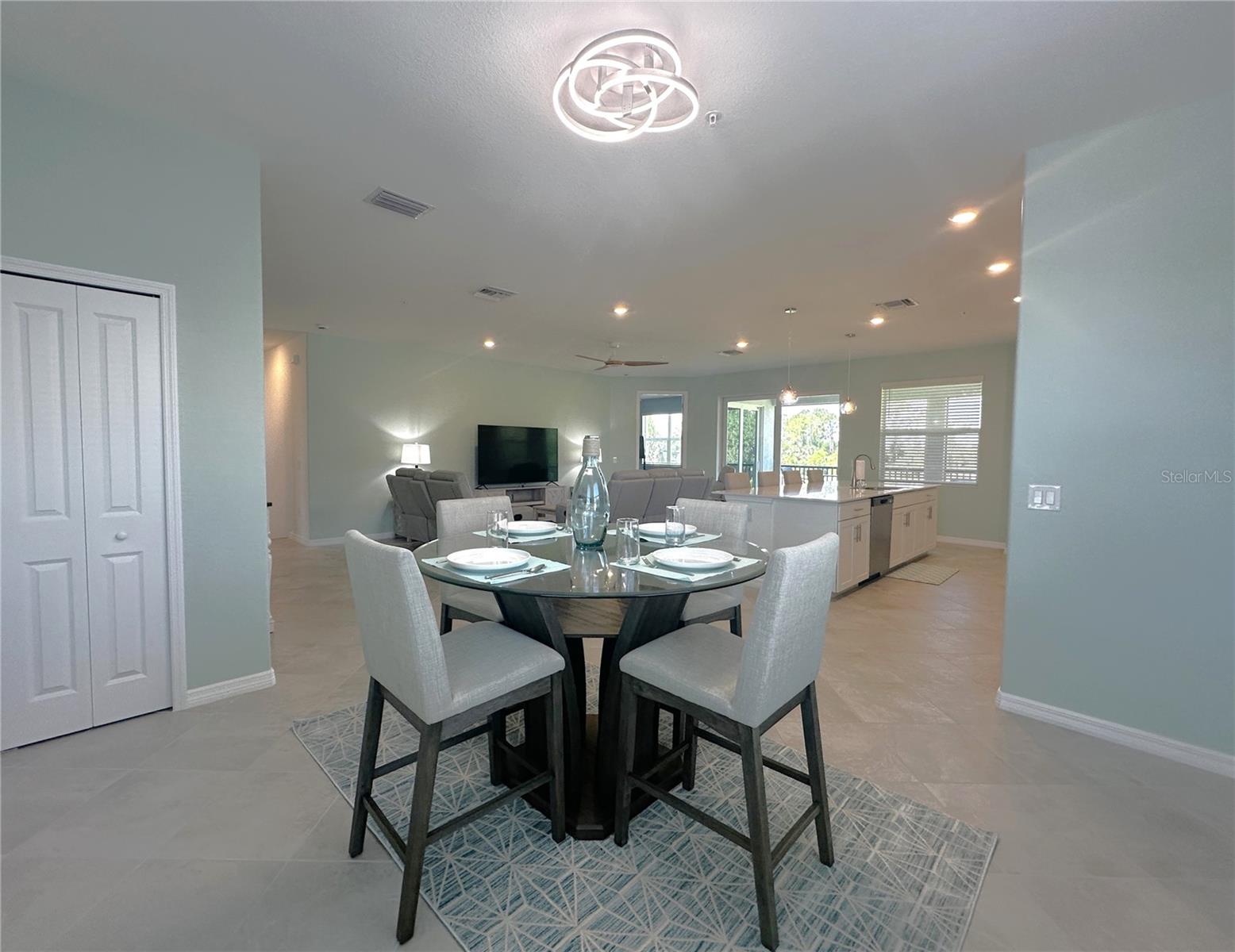 Image 4 of 54 For 4835 Birchwood Court 6222