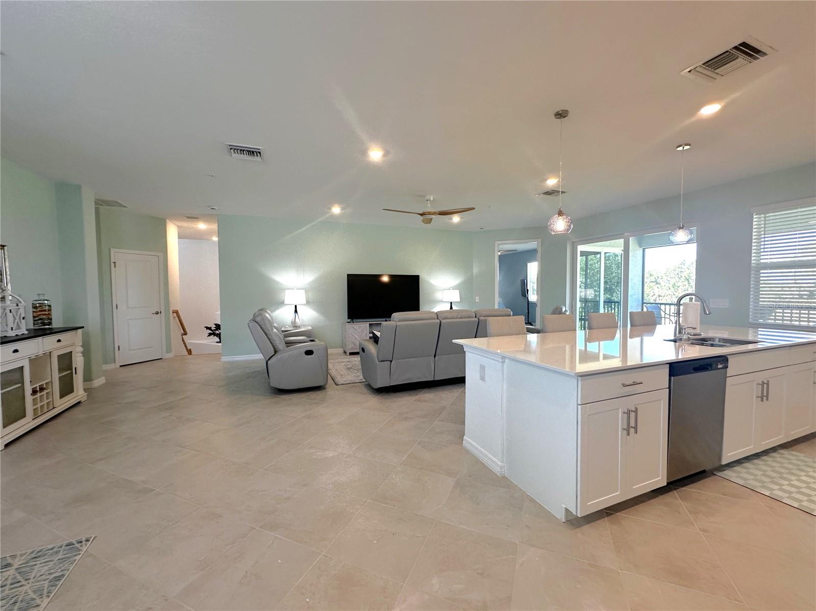 Image 5 of 54 For 4835 Birchwood Court 6222