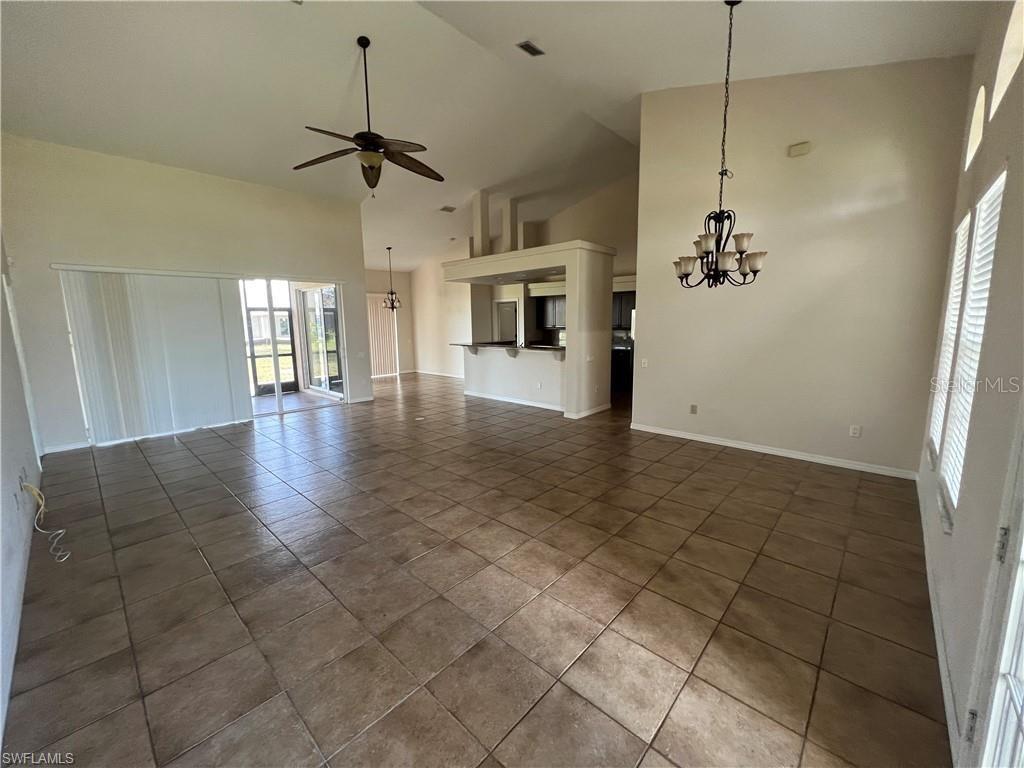 Image 10 of 30 For 16245 Paloma Court