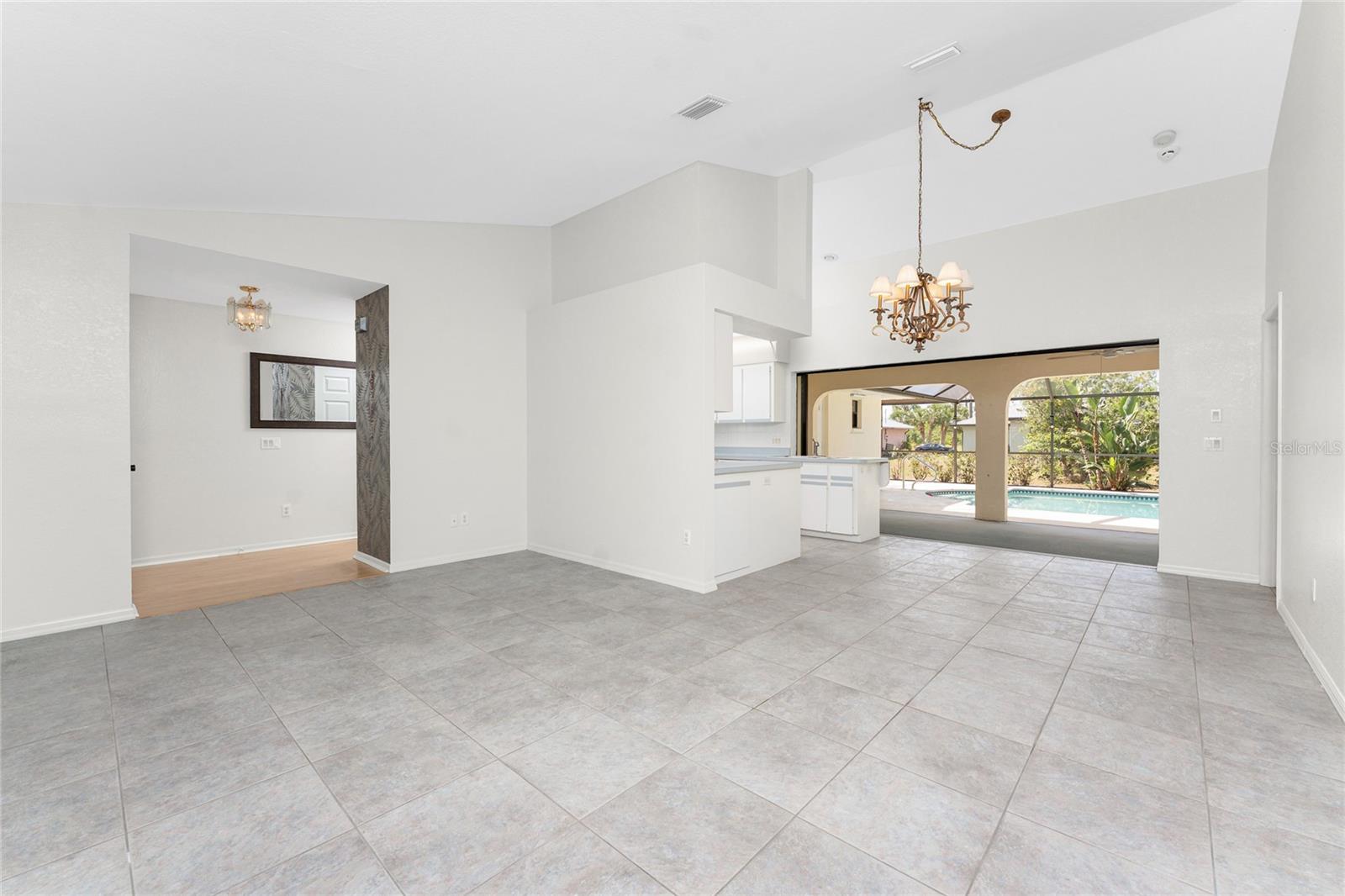 Image 13 of 52 For 18111 Lake Worth Boulevard