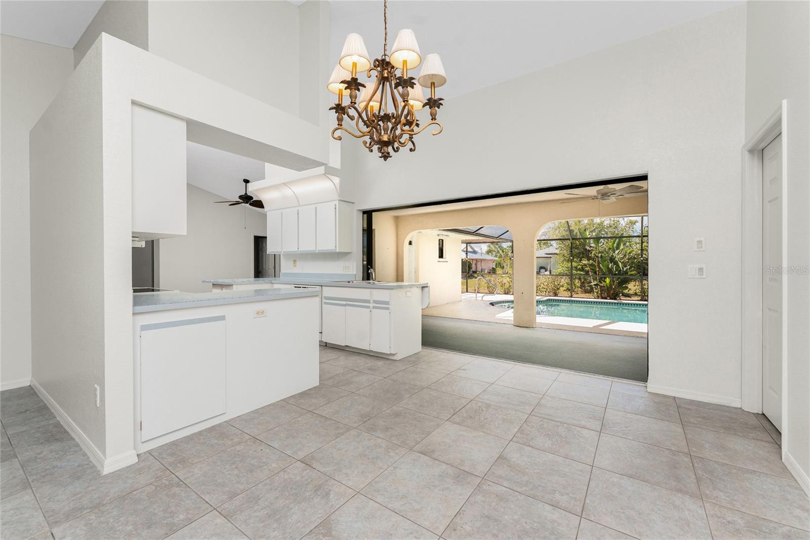 Image 15 of 52 For 18111 Lake Worth Boulevard