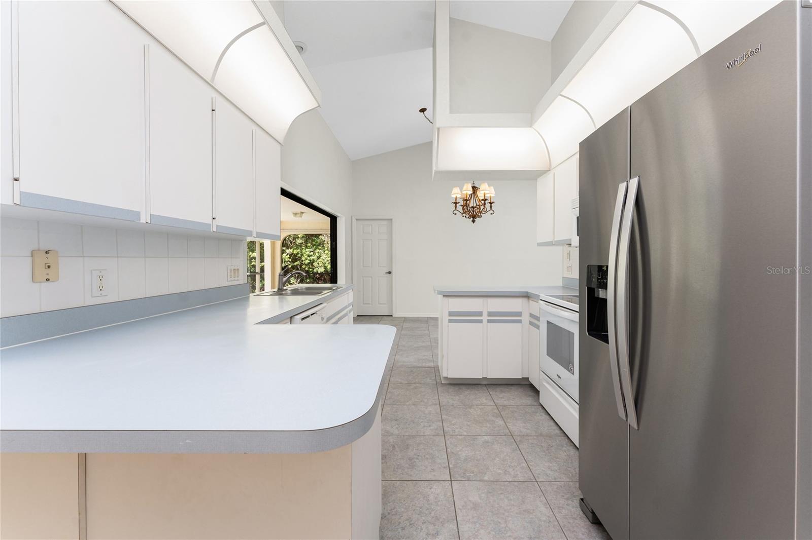 Image 20 of 52 For 18111 Lake Worth Boulevard