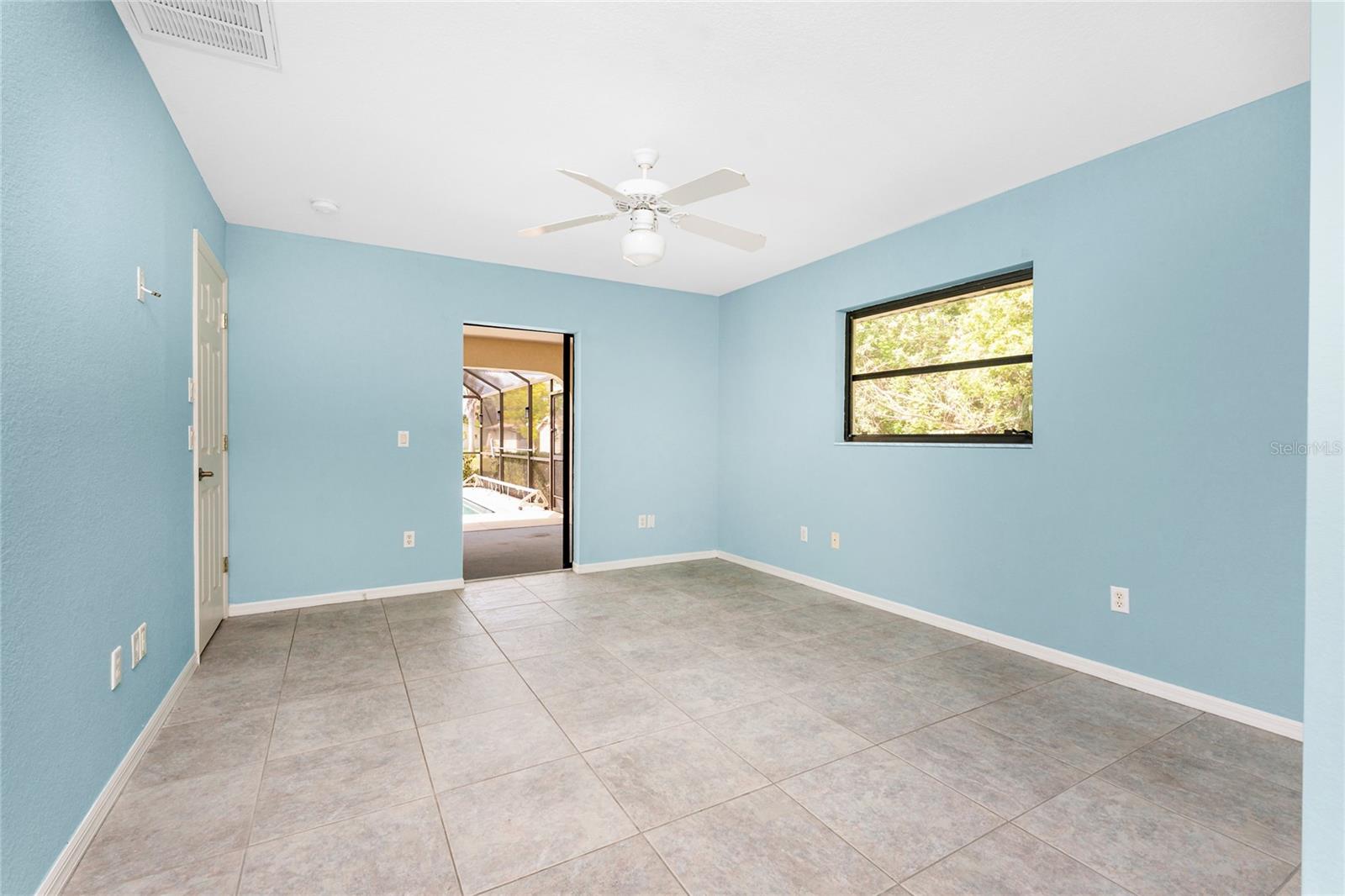 Image 28 of 52 For 18111 Lake Worth Boulevard