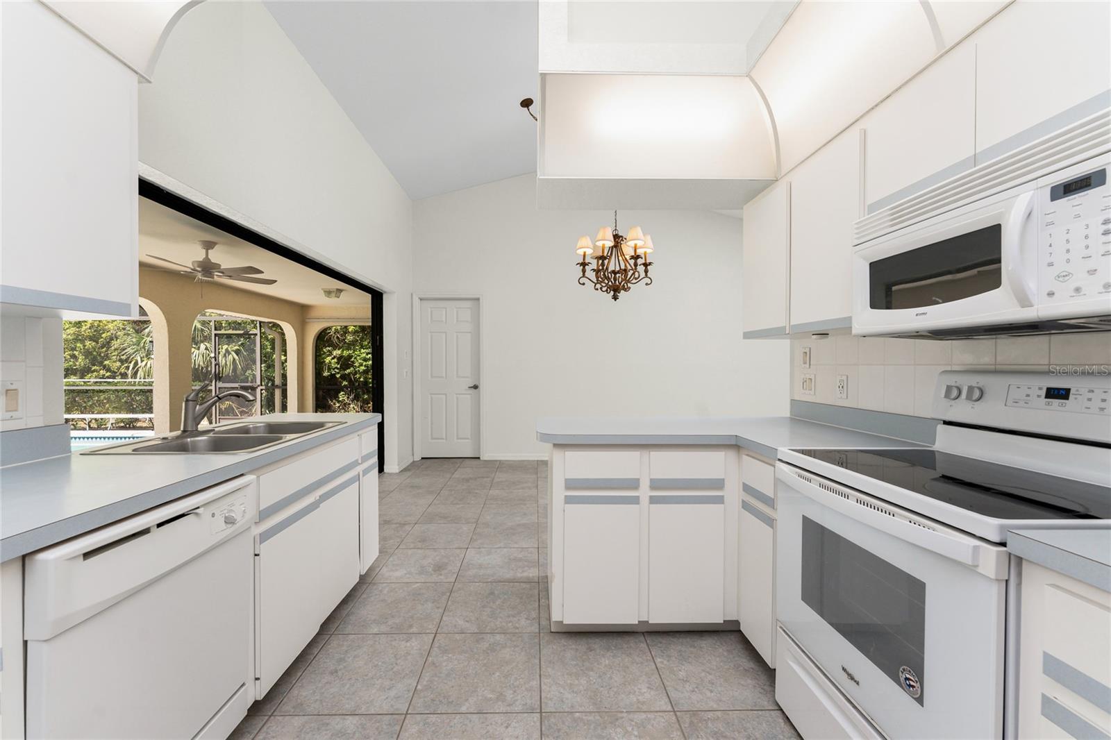 Image 3 of 52 For 18111 Lake Worth Boulevard