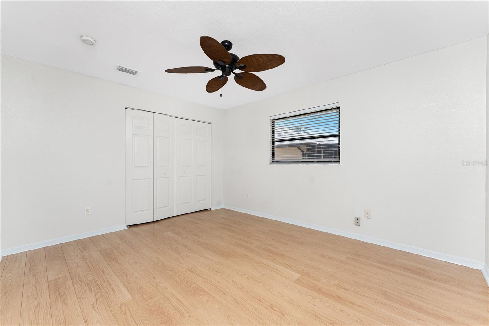 Image 39 of 52 For 18111 Lake Worth Boulevard