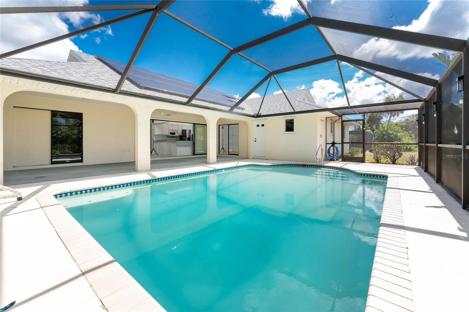 Image 45 of 52 For 18111 Lake Worth Boulevard