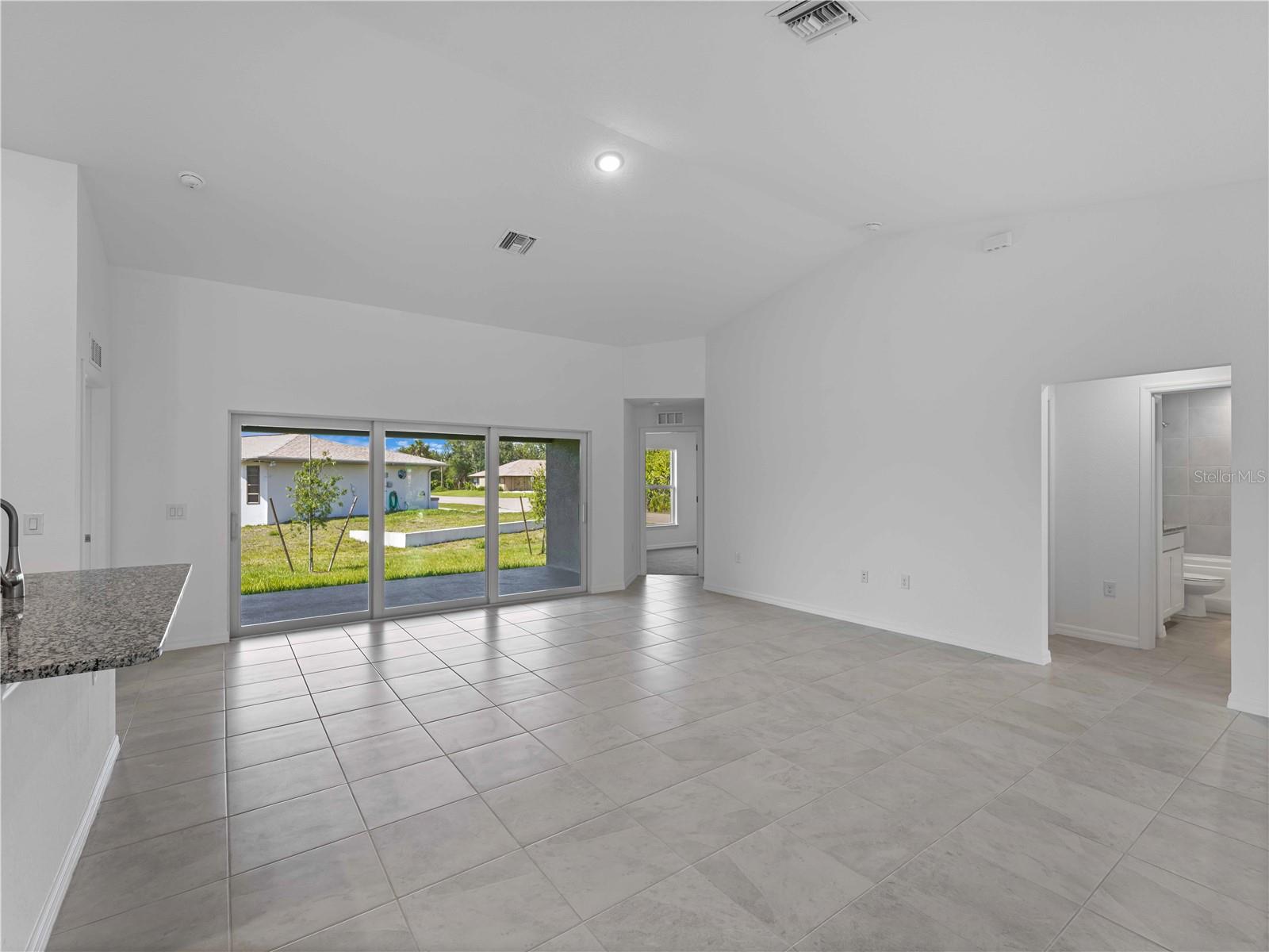 Image 12 of 48 For 22376 Blanchard Avenue
